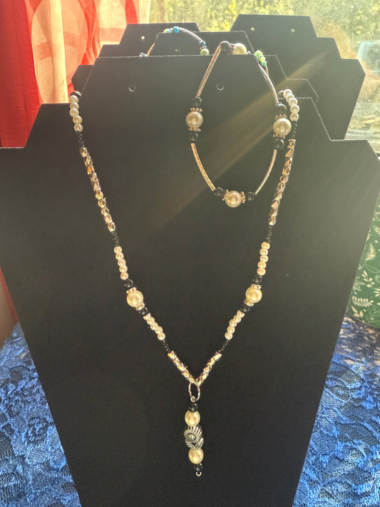 Pearl, black and silver necklace and bracelet
