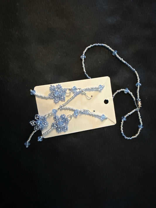 Light blue and silver floral necklace set